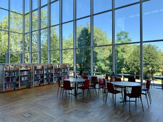 Library — Bud English School