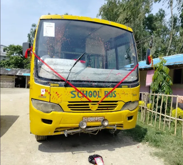 School Bus photo 2